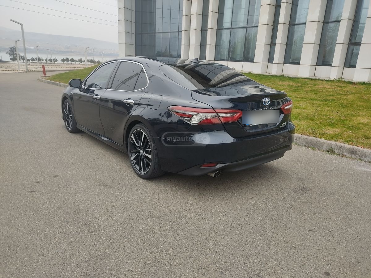 Toyota Camry - фото 5