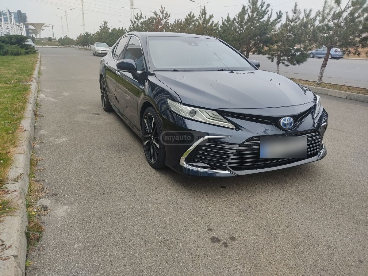 Toyota Camry - фото 6