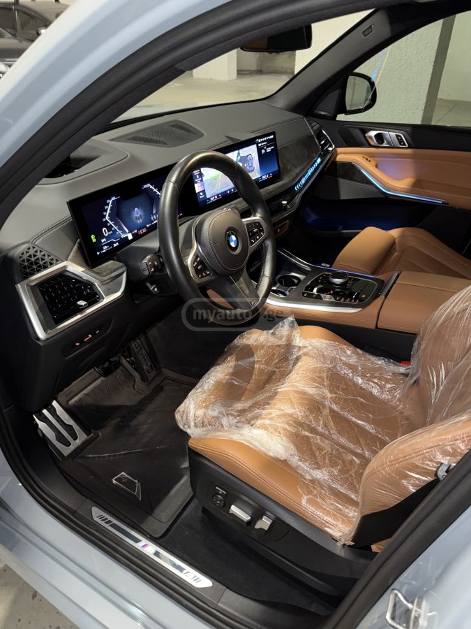 BMW xDrive40i M SPORT PRO 09/2023 — миниатюра 6