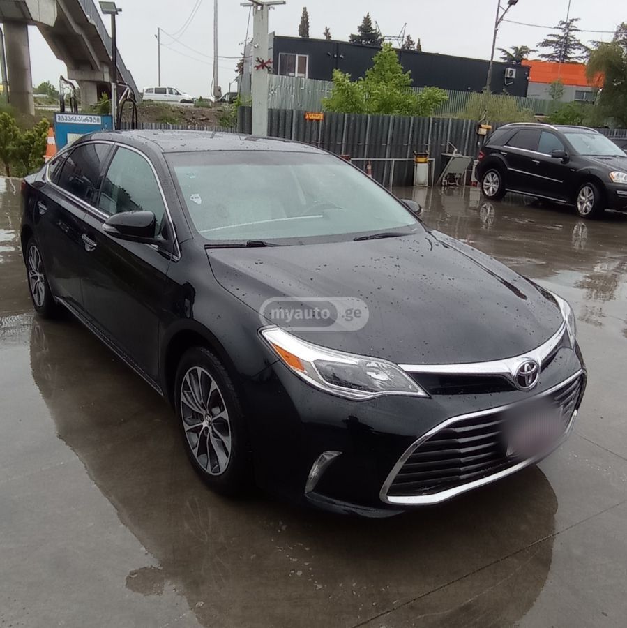 Toyota Avalon - фото 1