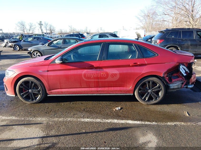 Volkswagen Jetta - фото 13