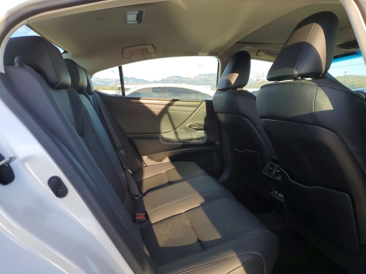 Lexus ES 350 - фото 10