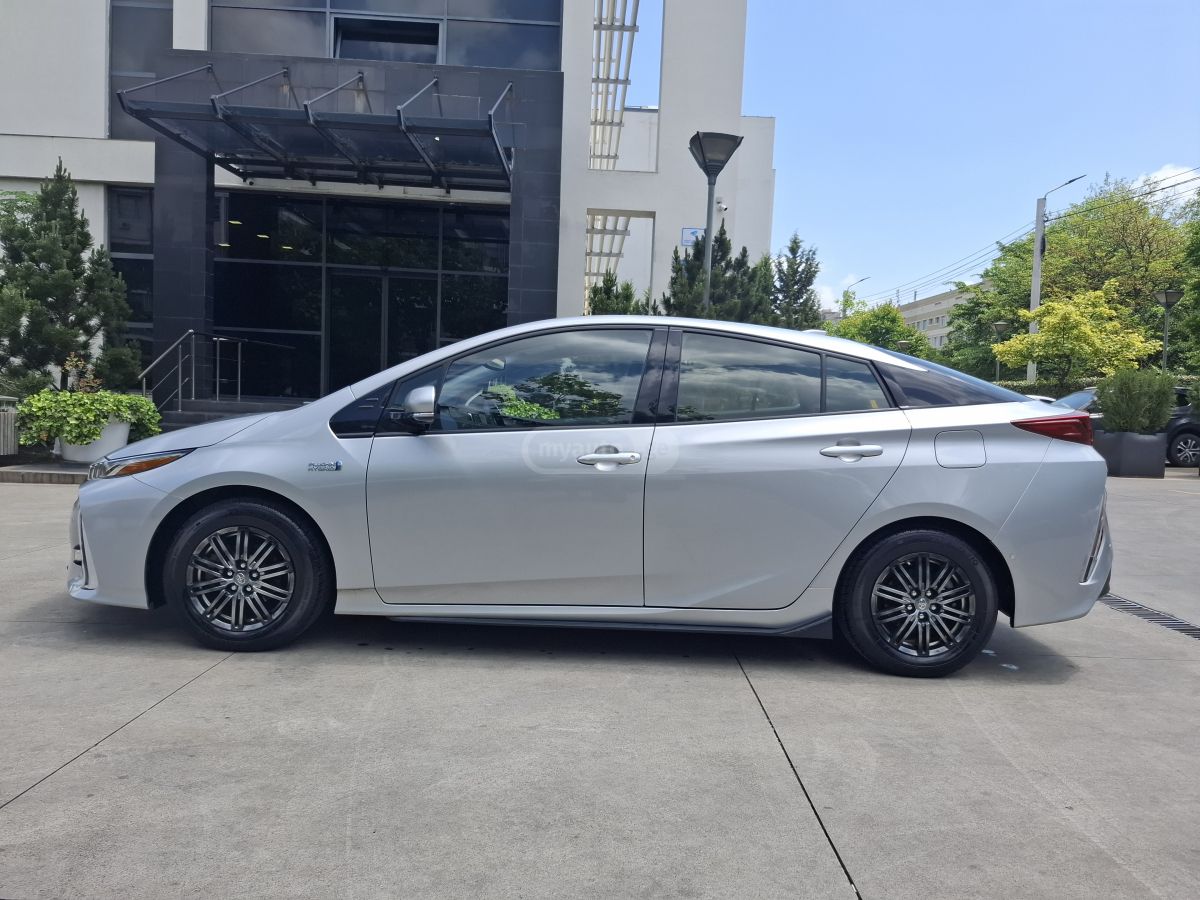 Toyota Prius - фото 7