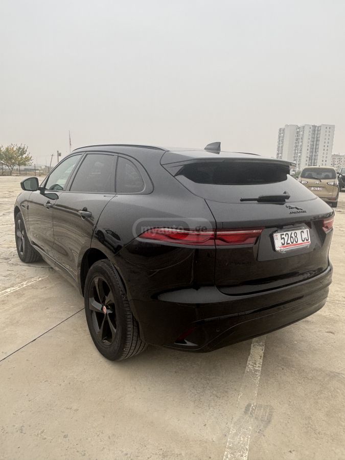 Jaguar F-Pace 2023 — миниатюра 4