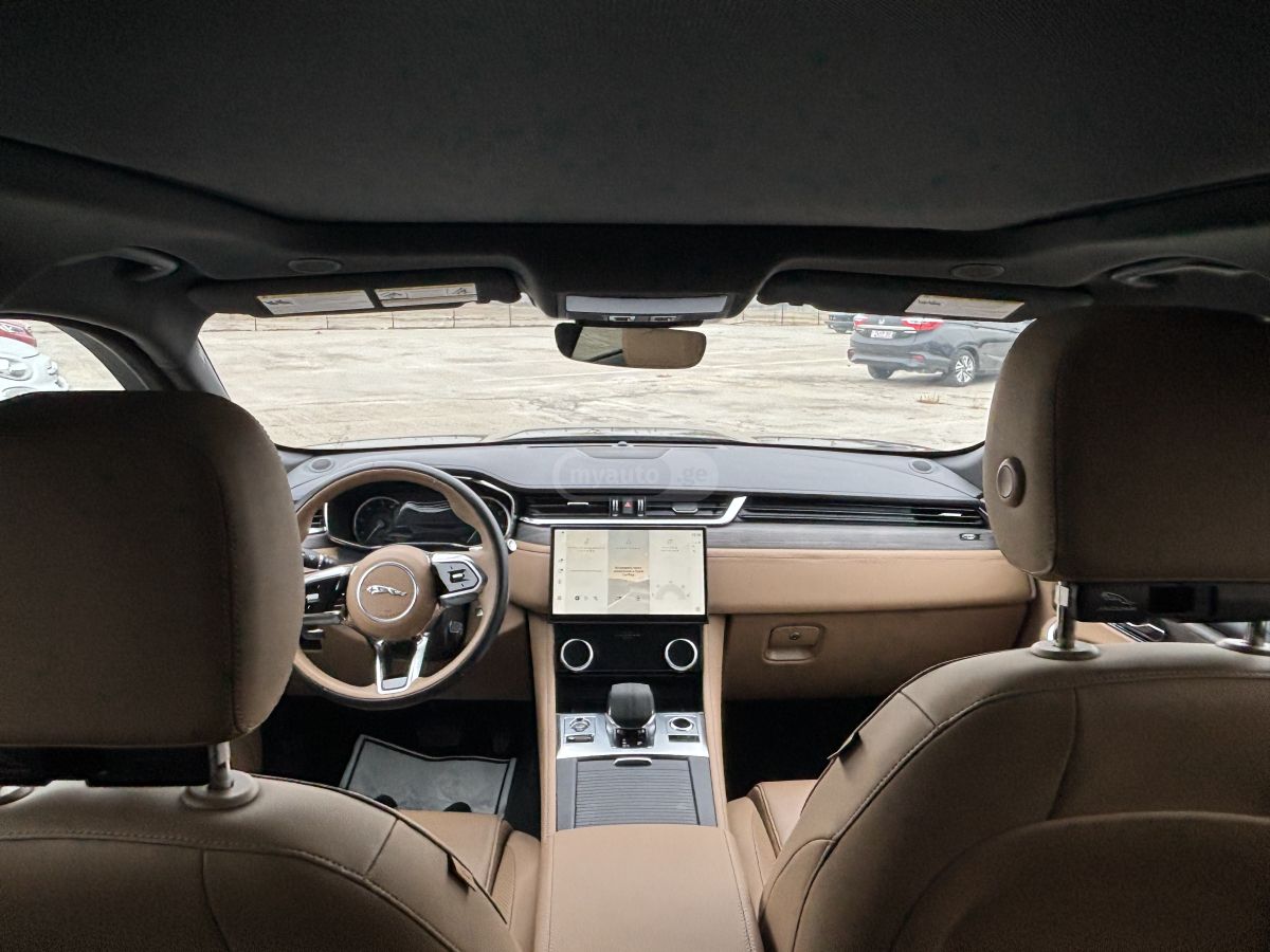 Jaguar F-Pace 2023 — миниатюра 5