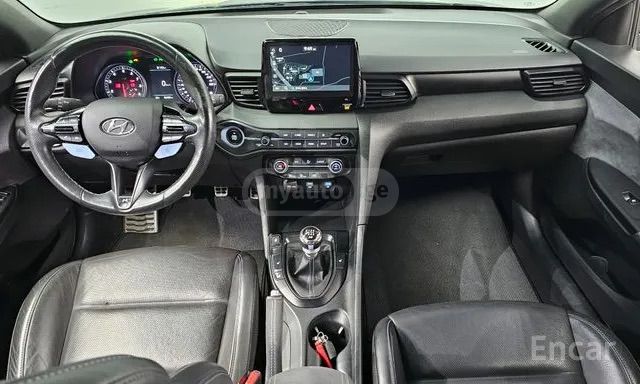 Hyundai Veloster - фото 5