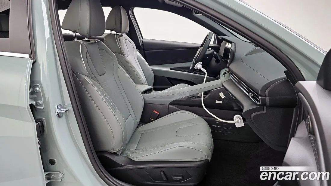 Hyundai Elantra 2026 — миниатюра 10