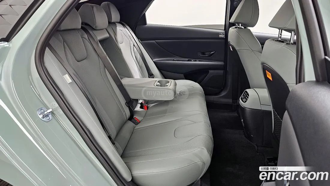 Hyundai Elantra 2026 — миниатюра 12