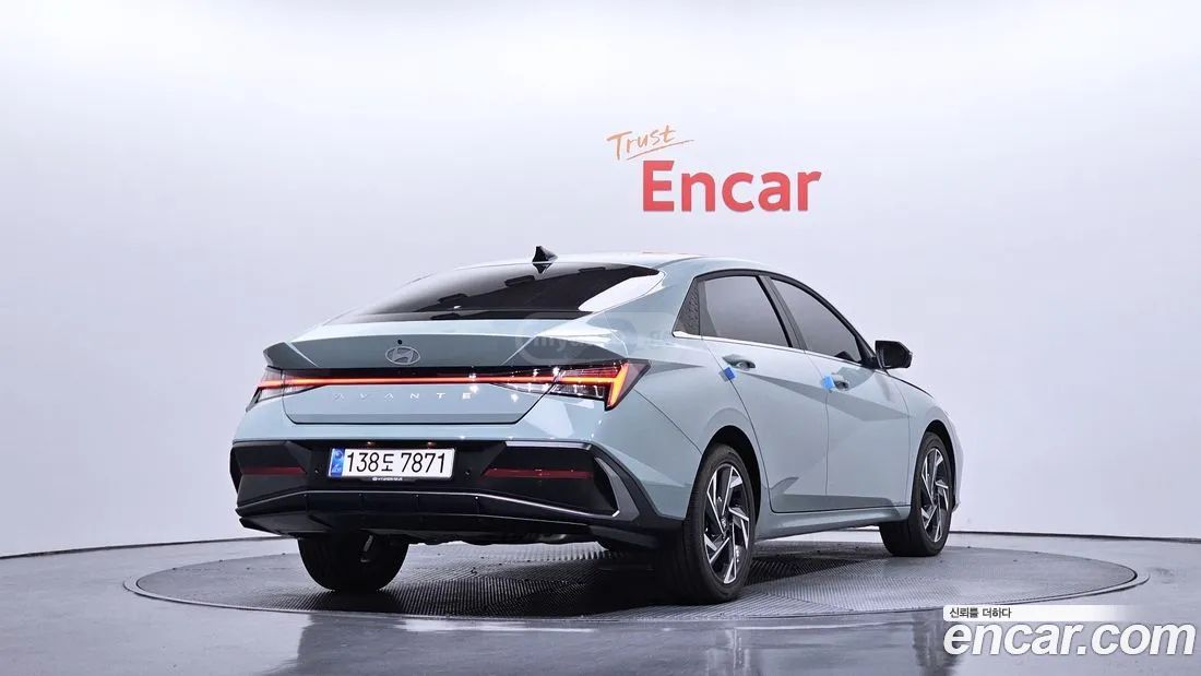 Hyundai Elantra 2026 — миниатюра 2