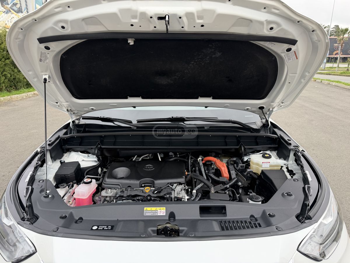 Toyota Platinum 4dr All-Wheel Drive A — миниатюра 15