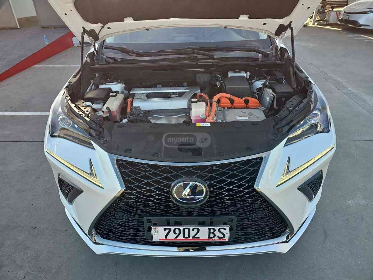 Lexus NX 300 - фото 2
