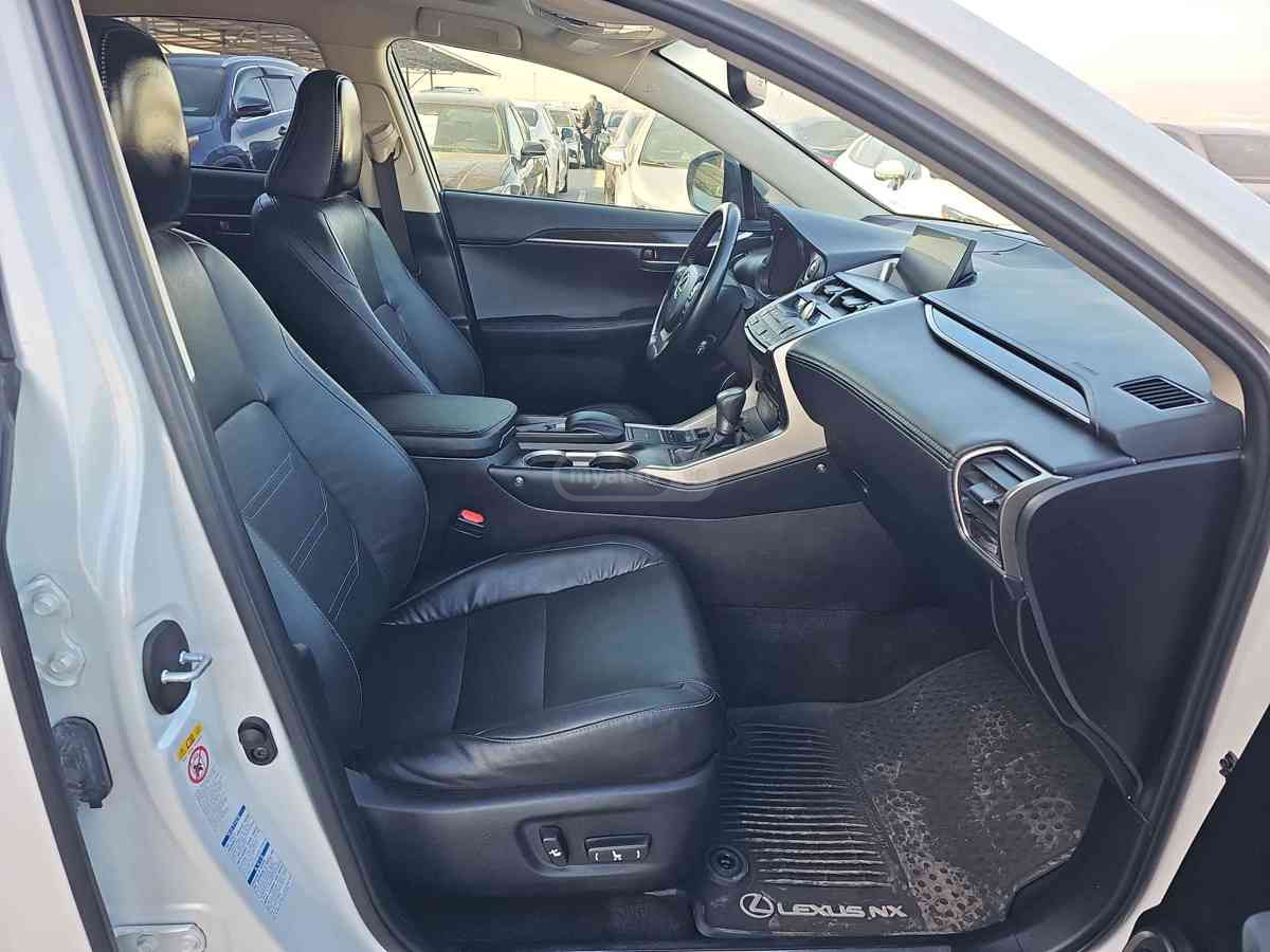 Lexus NX 300 - фото 5