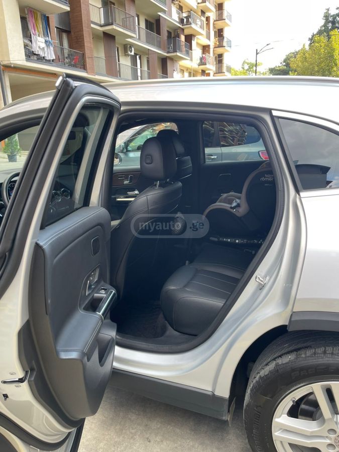 Mercedes-Benz GLA 250 - фото 9