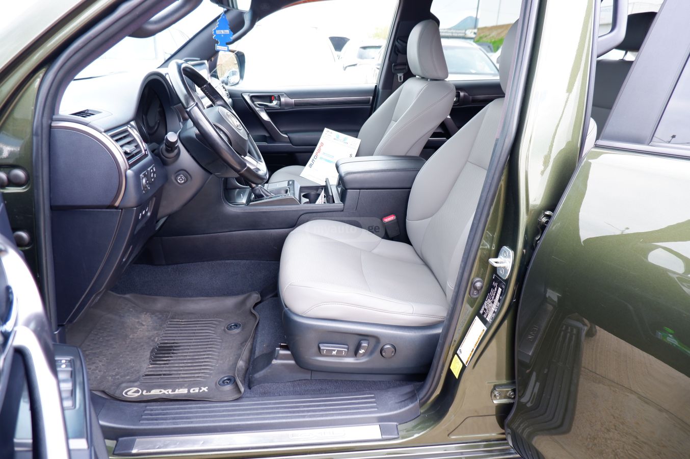 Lexus GX 460 - фото 10
