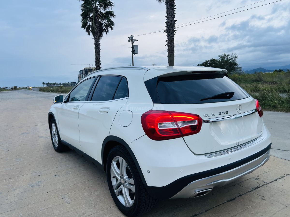 Mercedes-Benz GLA 250 - фото 8