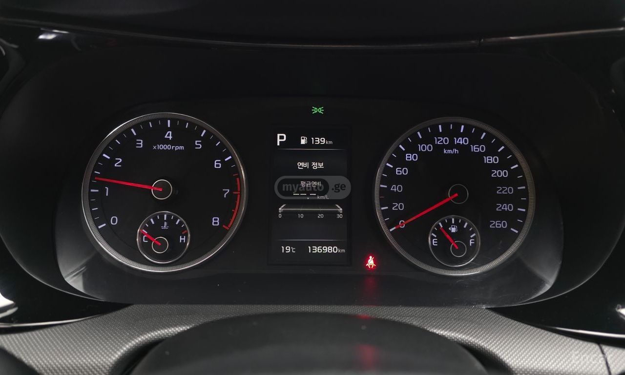 Kia K5 - фото 11
