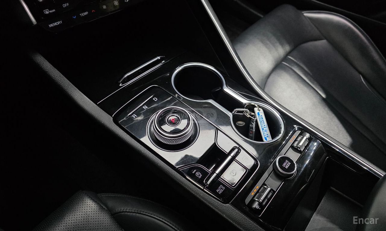 Kia K5 - фото 12