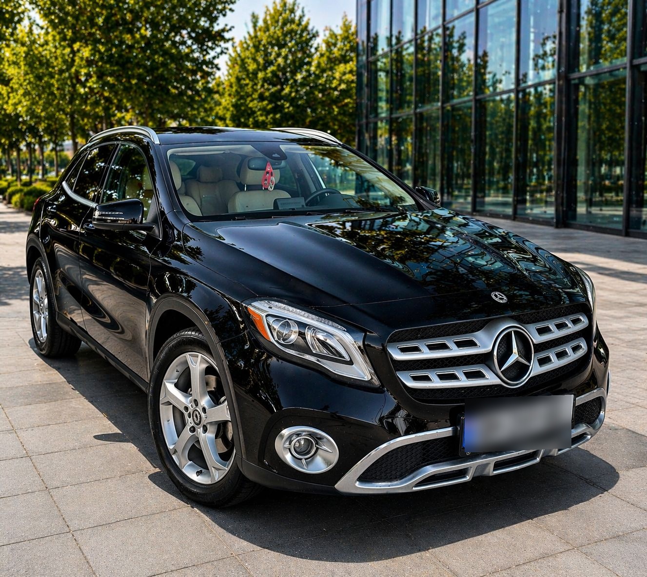 Mercedes-Benz GLA 250 - фото 1