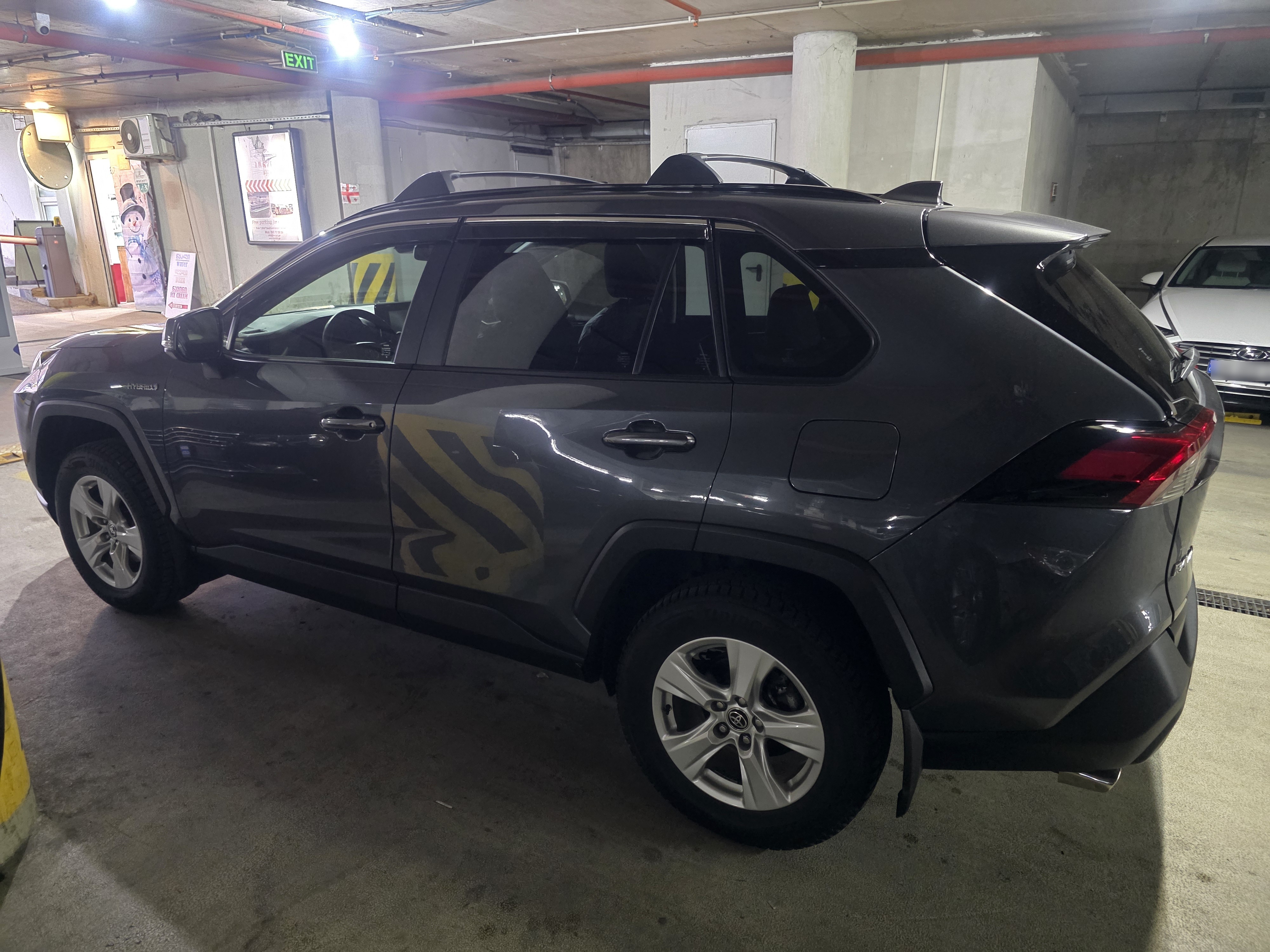 Toyota RAV 4 - фото 8