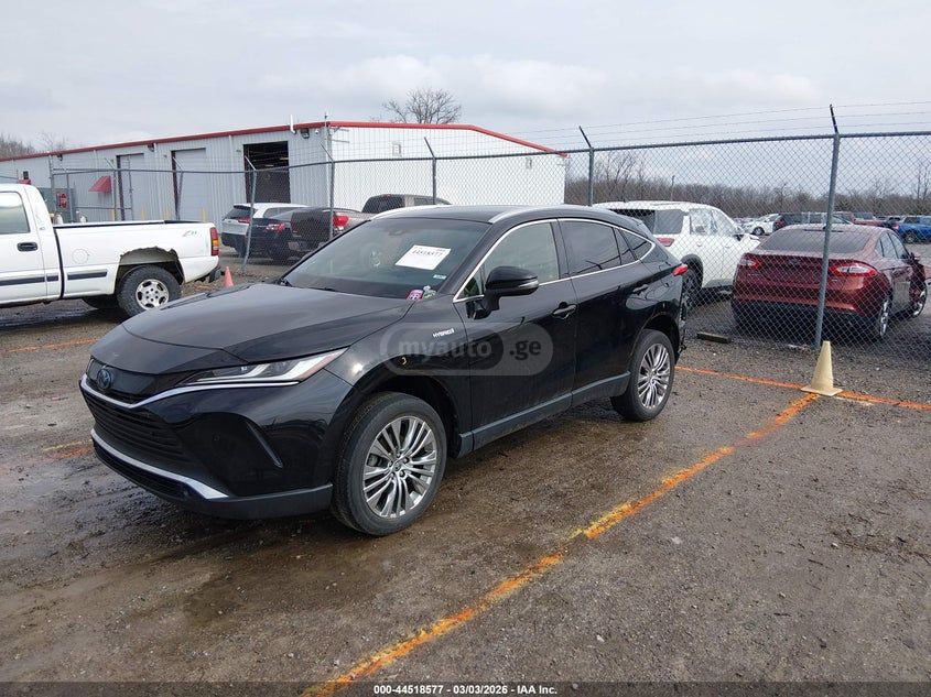 Toyota Venza - фото 2