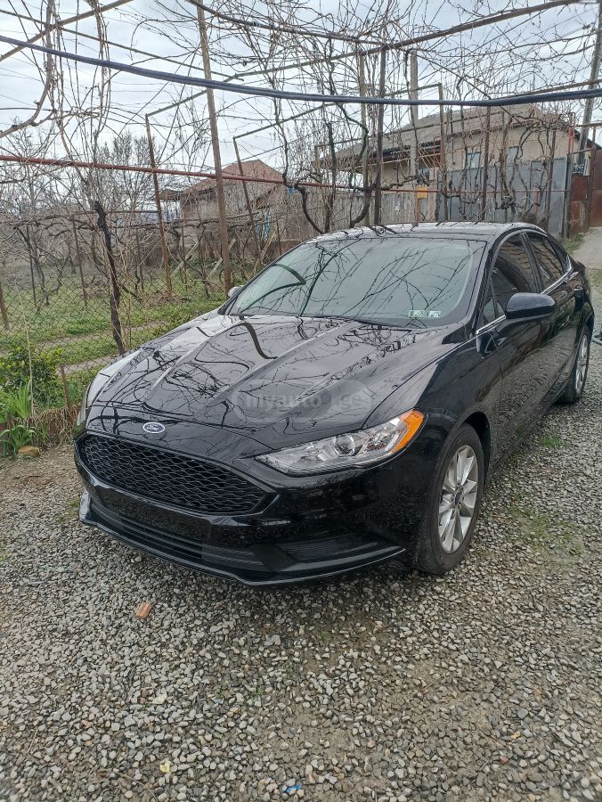 Ford Fusion - фото 1