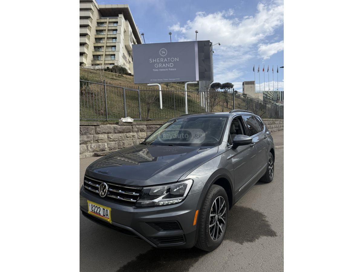 Volkswagen Tiguan - фото 3