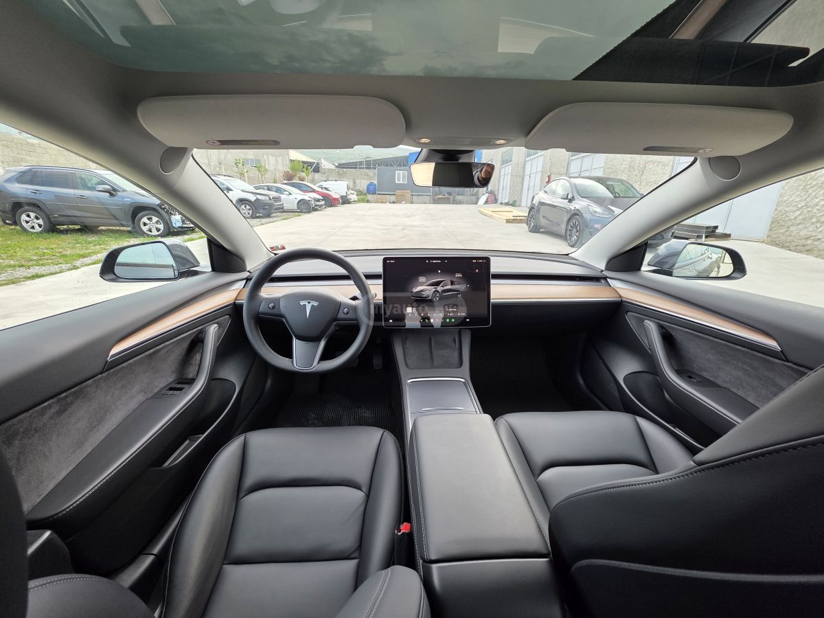 Tesla Model 3 - фото 7