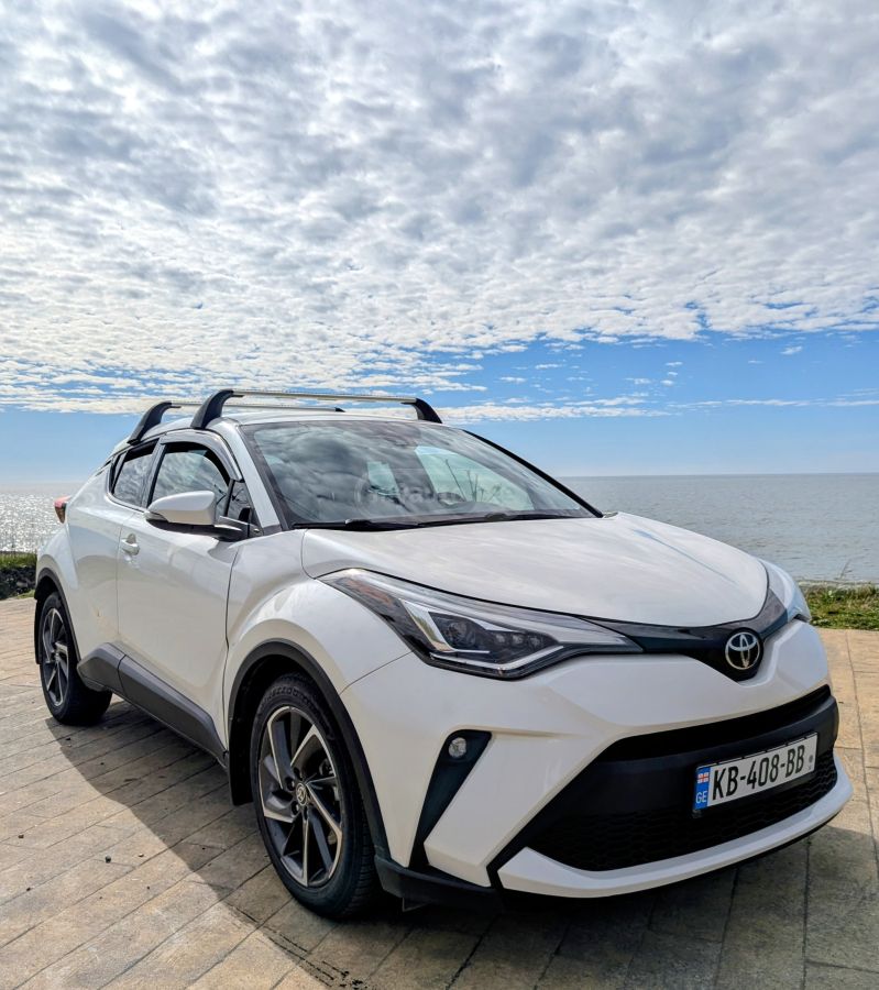 Toyota CHR - фото 1