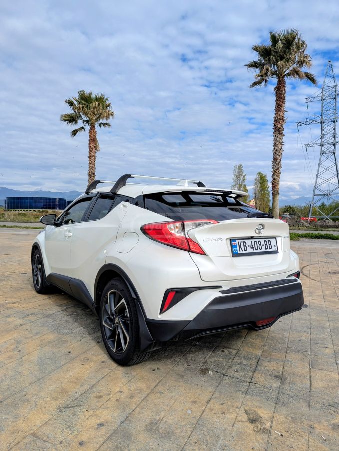 Toyota CHR - фото 2
