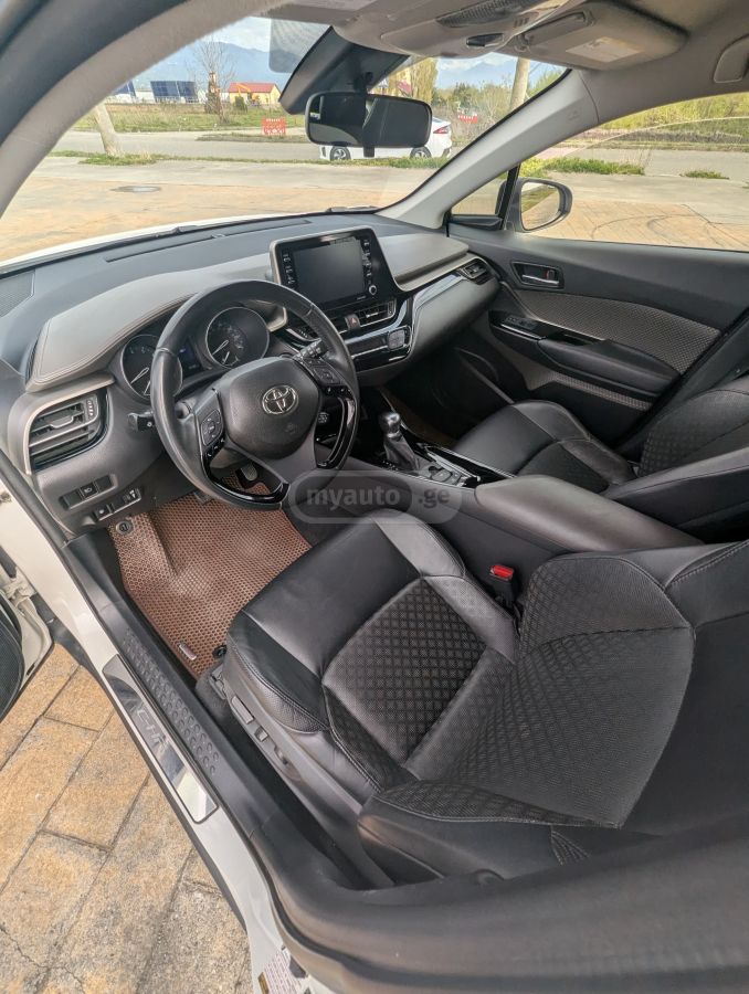 Toyota CHR - фото 5