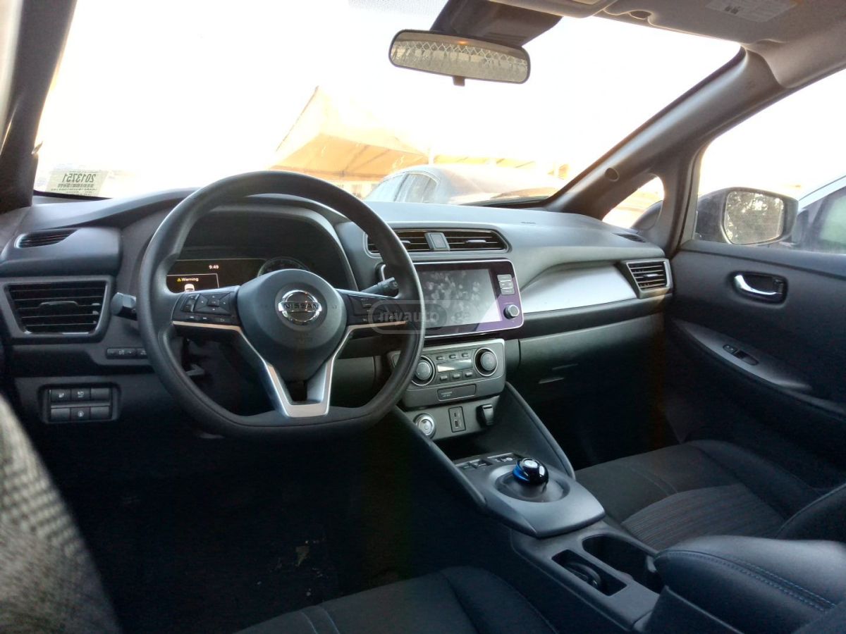 Nissan S PLUS 4dr Hatchback Automatic — миниатюра 6