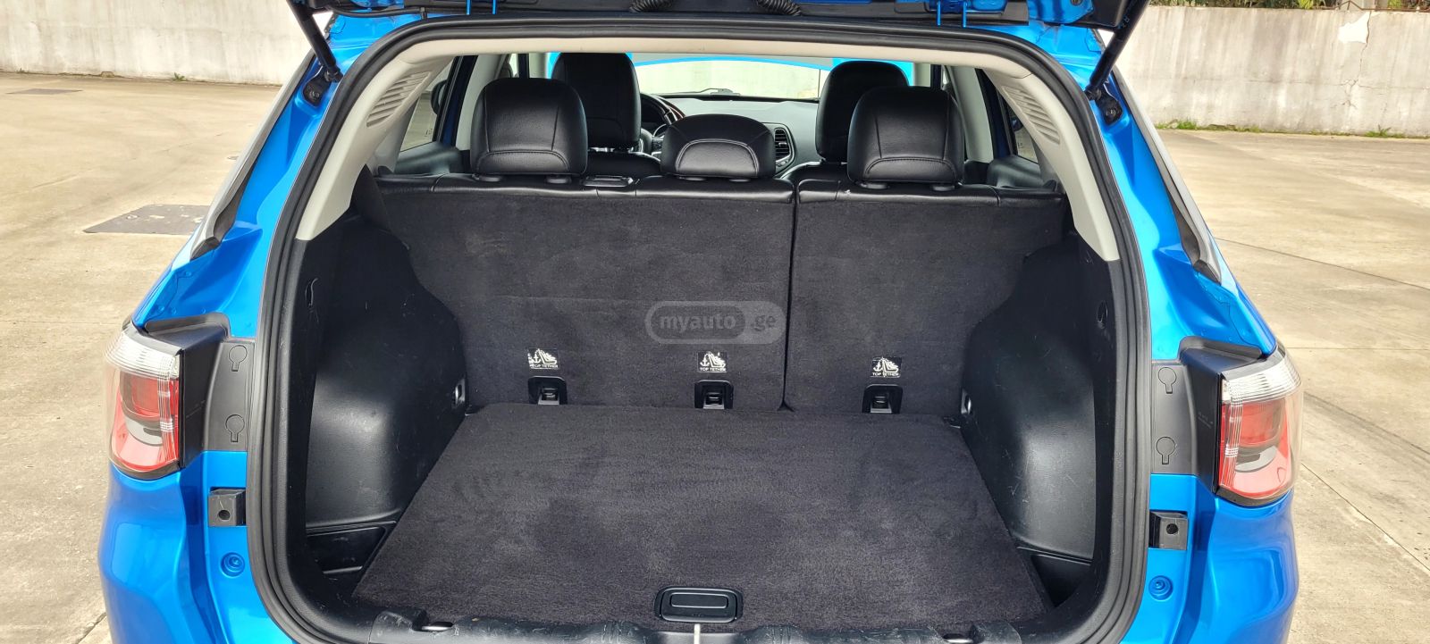 Jeep Compass - фото 14