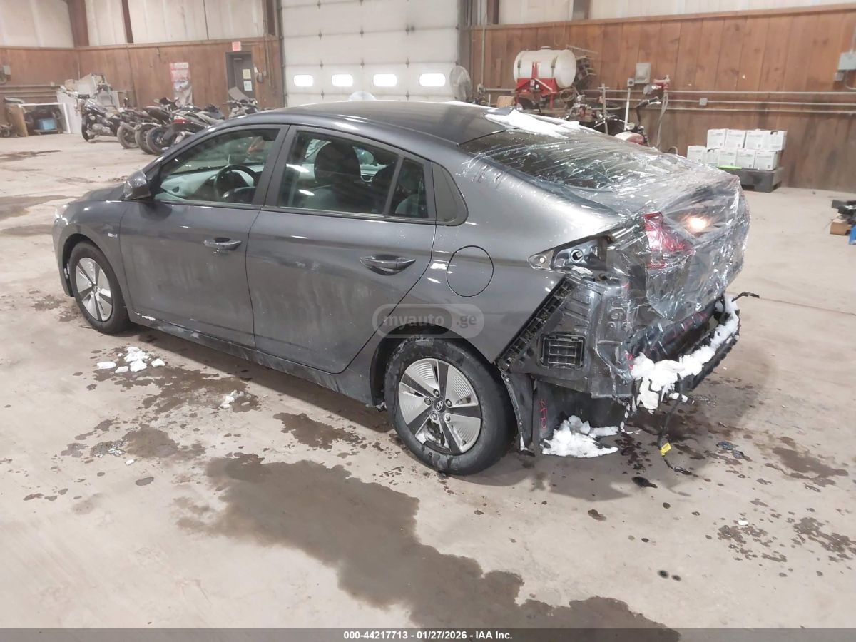 Hyundai Ioniq - фото 3