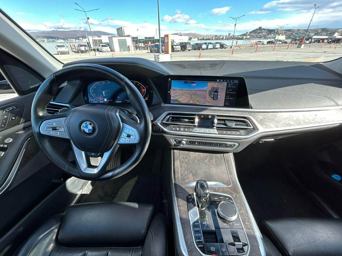 BMW X7 - фото 14