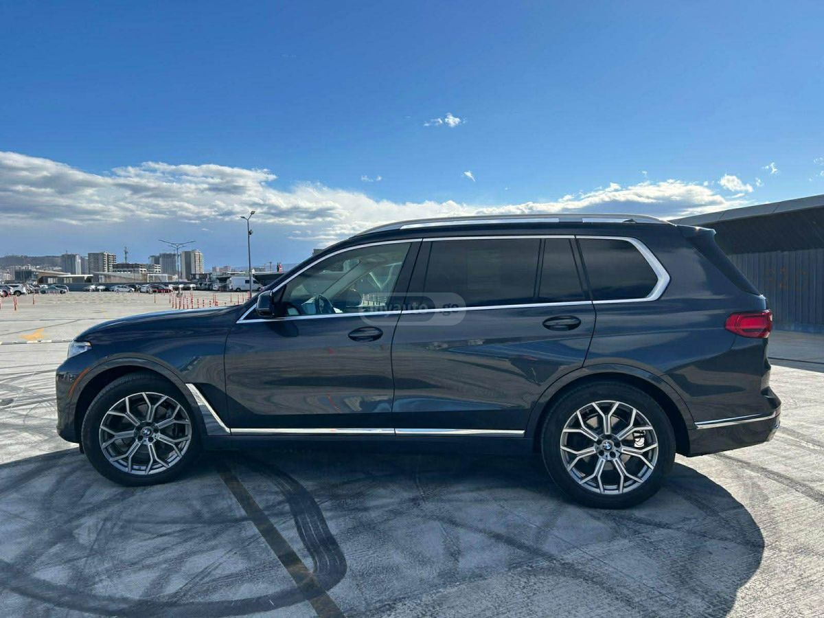 BMW X7 - фото 3