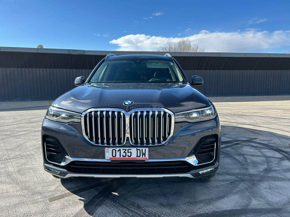BMW X7 - фото 4