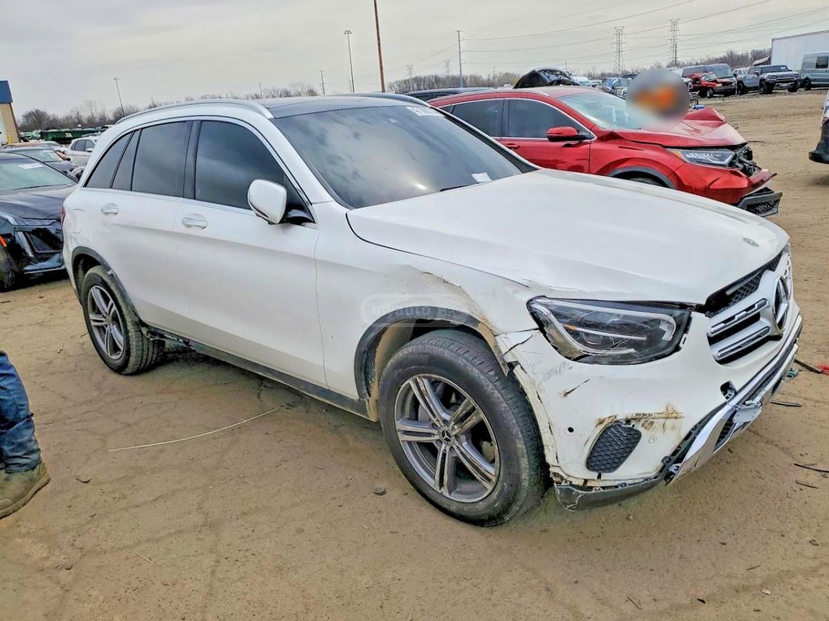 Mercedes-Benz GLC 300 - фото 4