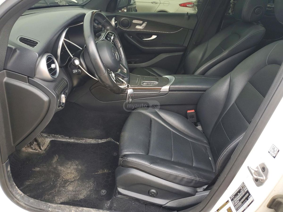 Mercedes-Benz GLC 300 - фото 7