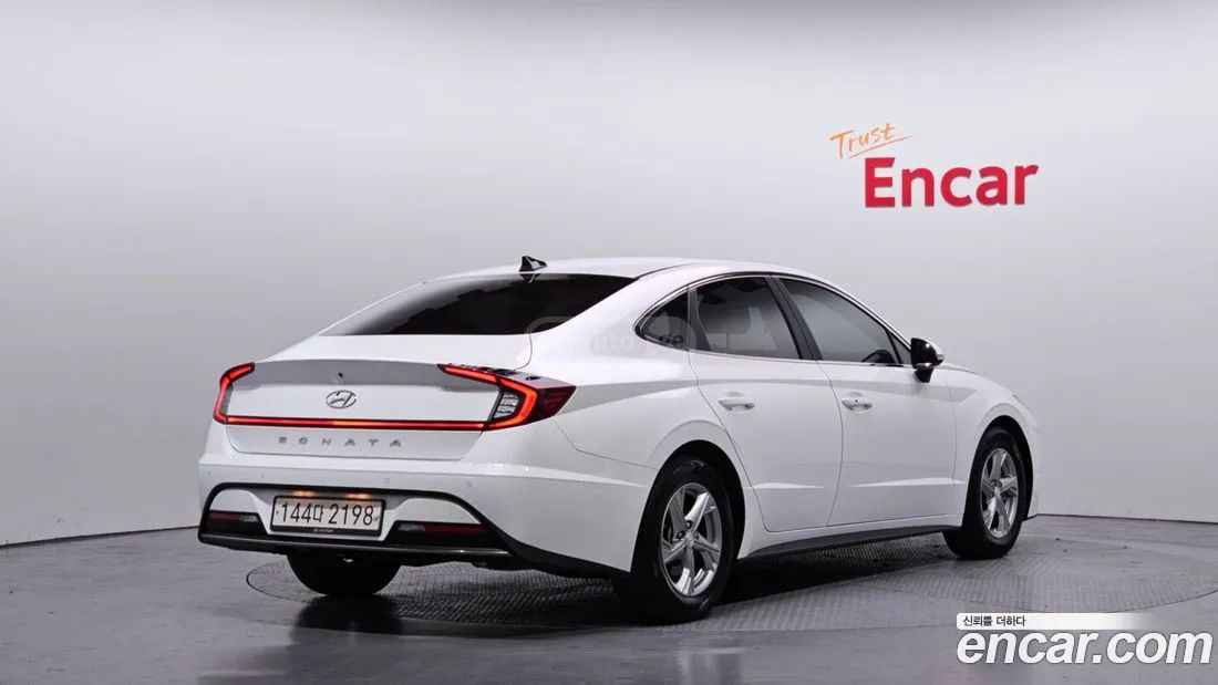 Hyundai Sonata - фото 2