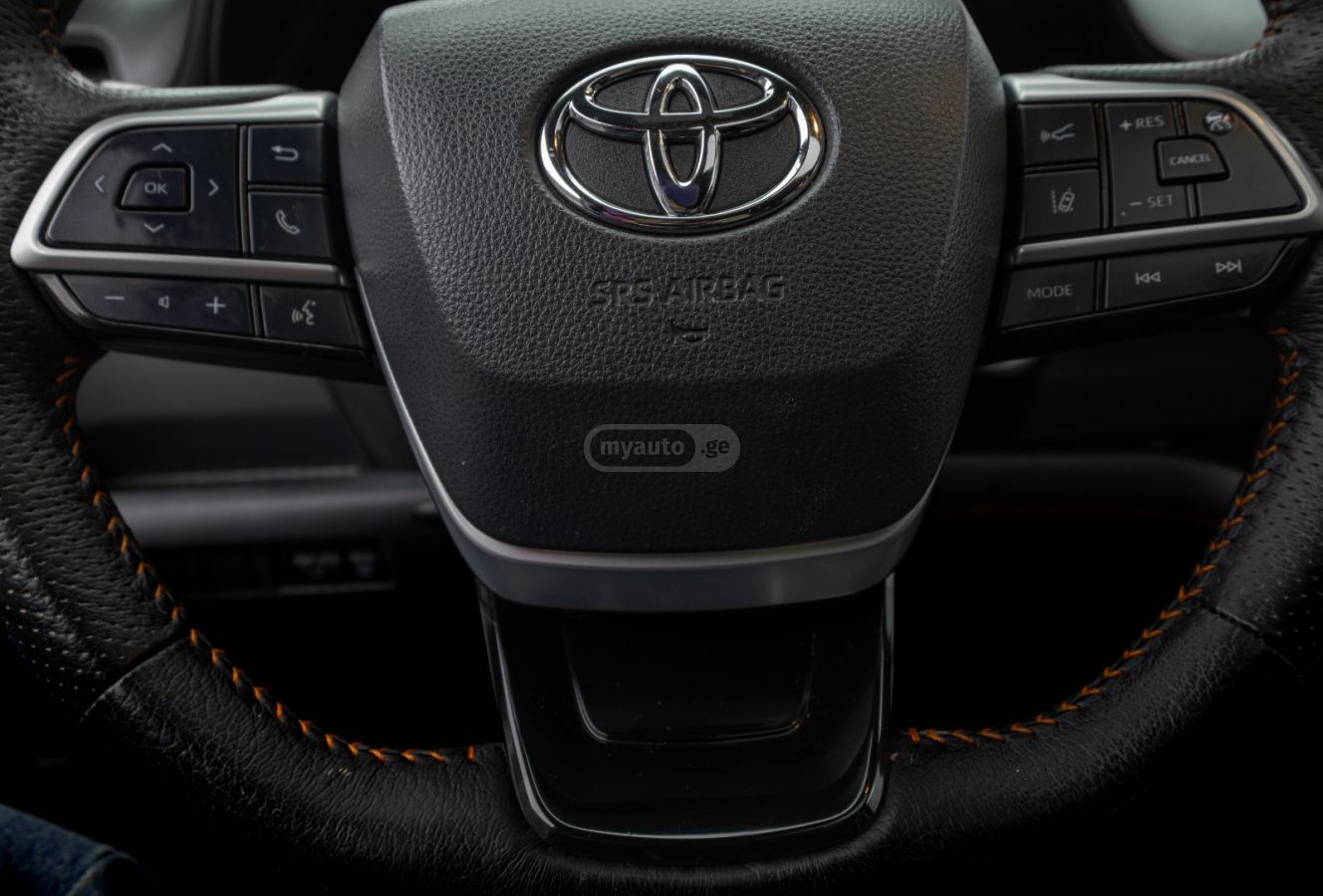 Toyota Sienna - фото 11