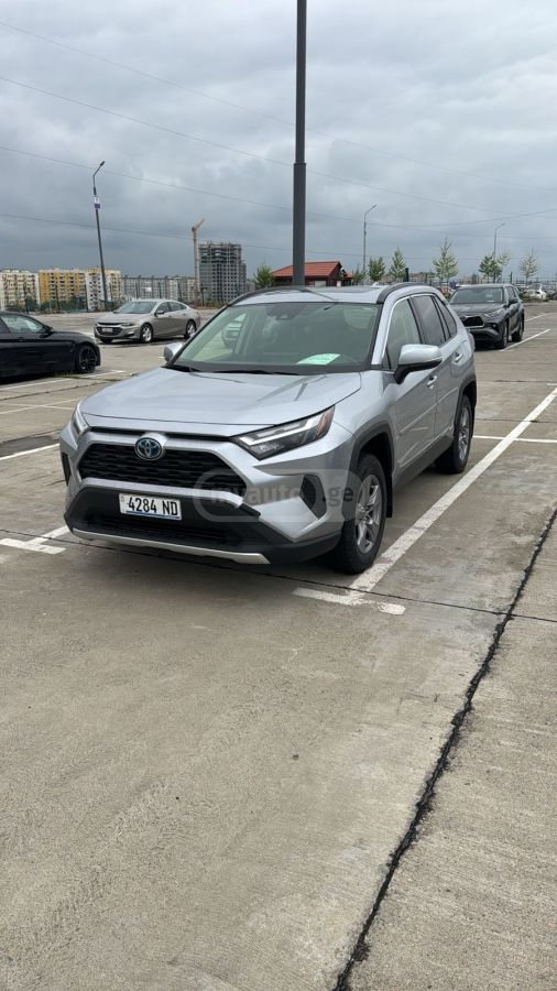 Toyota Rav 4 - фото 1