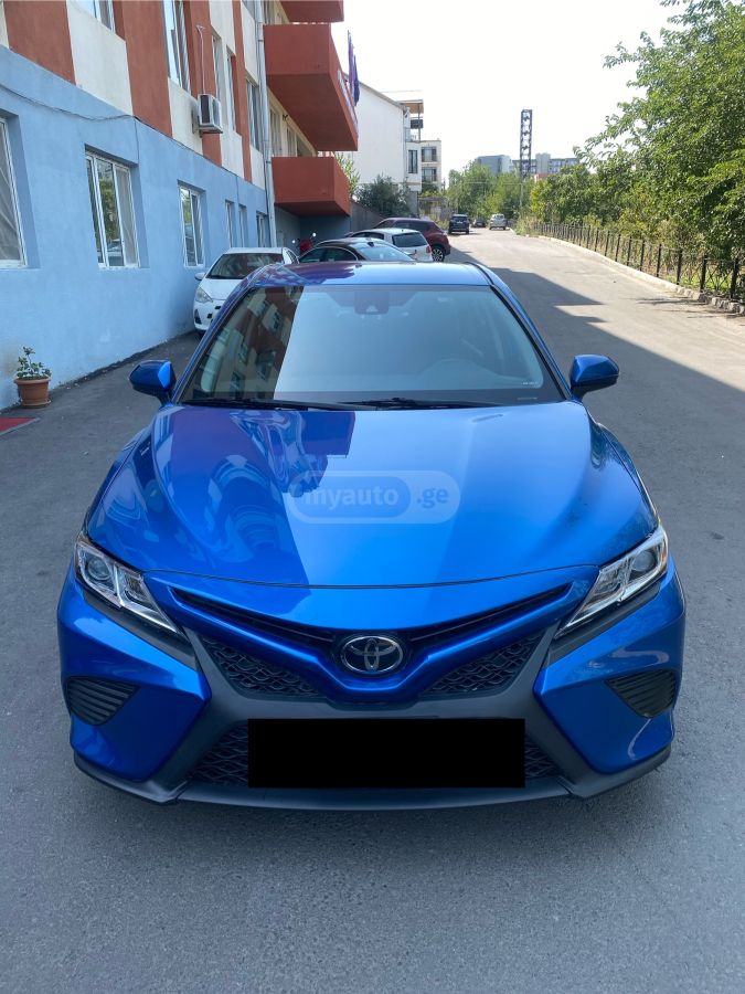 Toyota Camry - фото 10