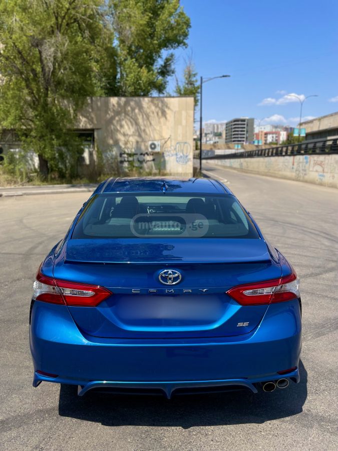 Toyota Camry - фото 11