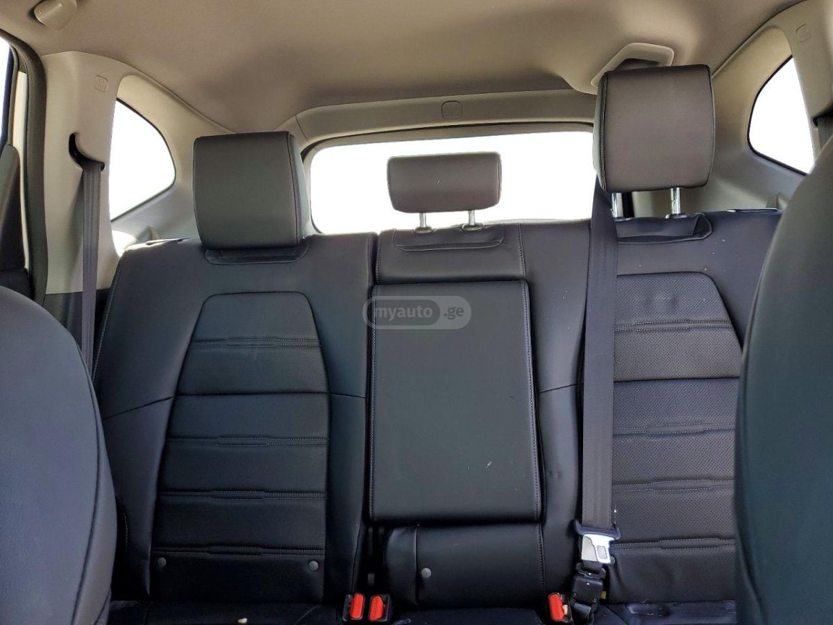 Honda CR-V - фото 10