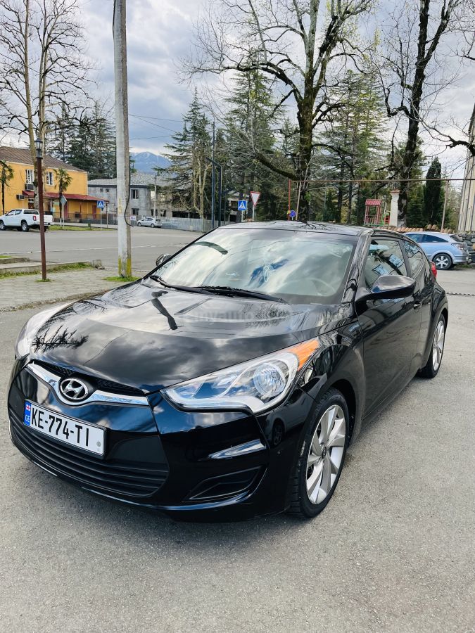 Hyundai Veloster - фото 1