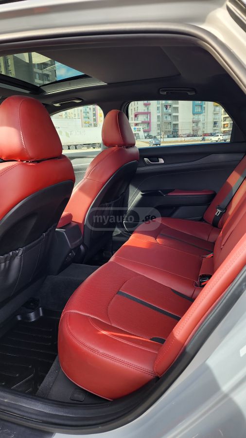 Kia K5 - фото 14