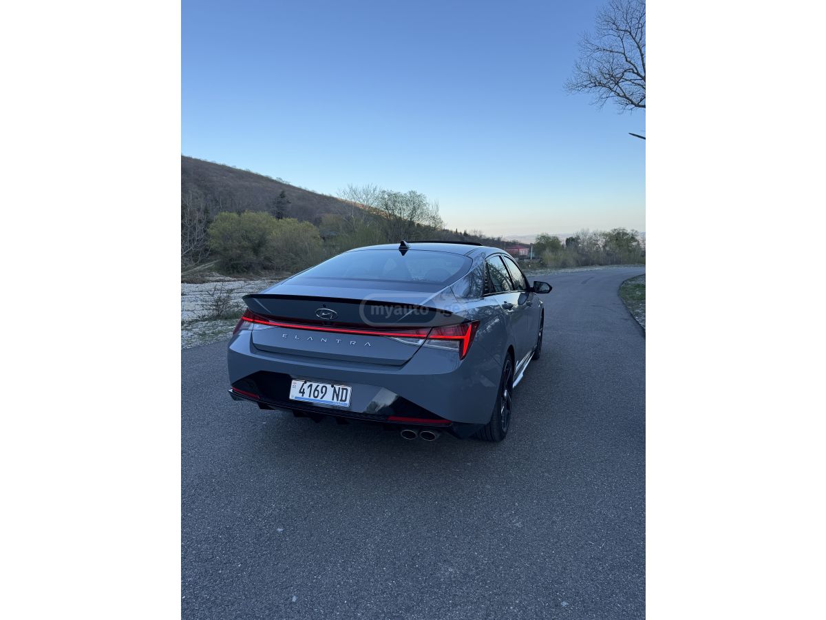 Hyundai Elantra - фото 9