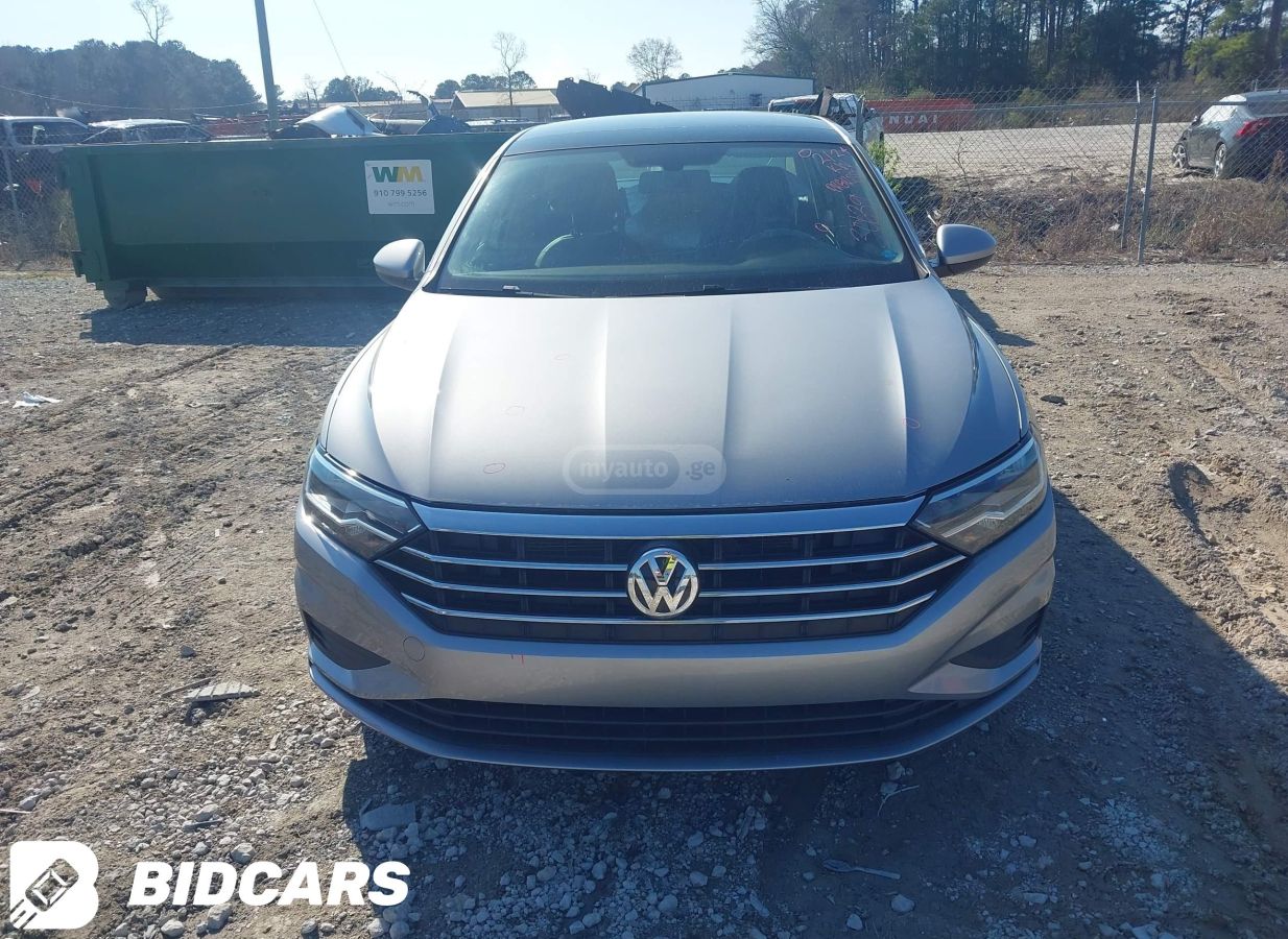Volkswagen Jetta - фото 5