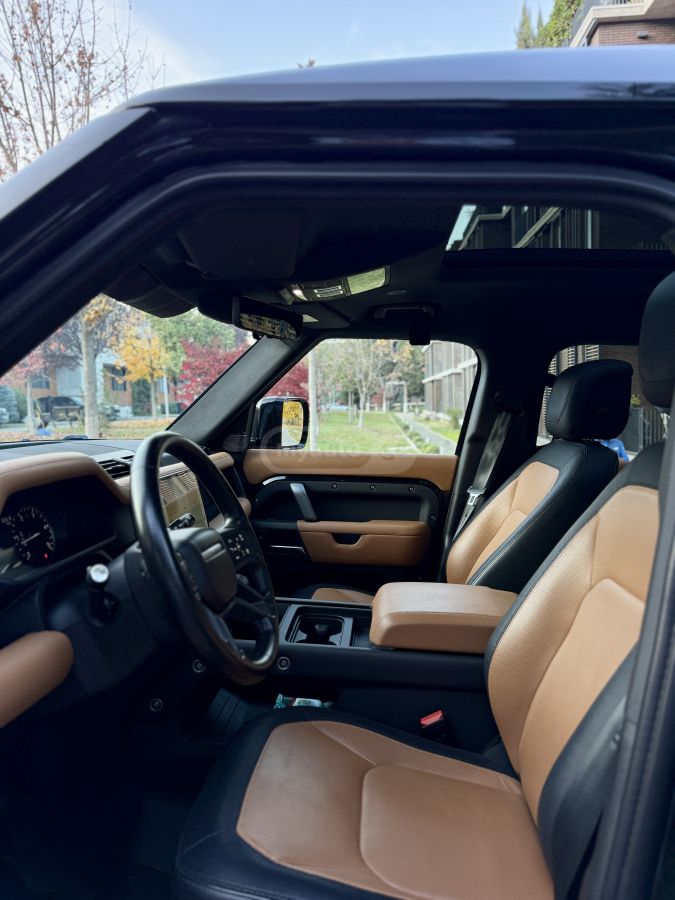 Land Rover Defender 110 2022 — миниатюра 13