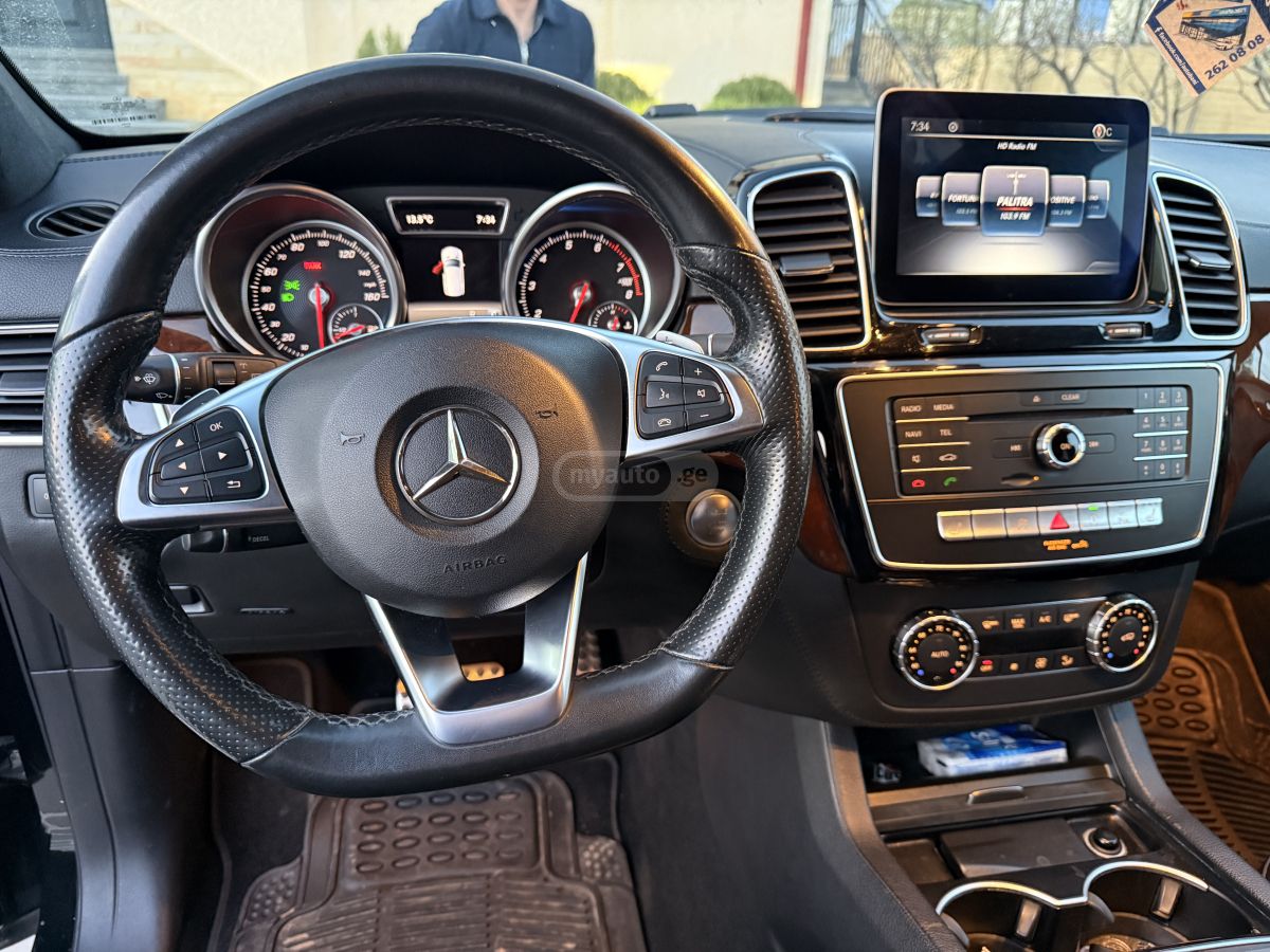 Mercedes-Benz GLE 400 - фото 10